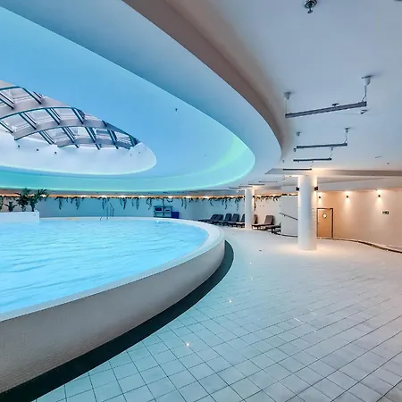 Ans Hanza Tower No 632 - Swimming Pool, Sauna, Jacuzzi, Viewing Terrace * Estetino