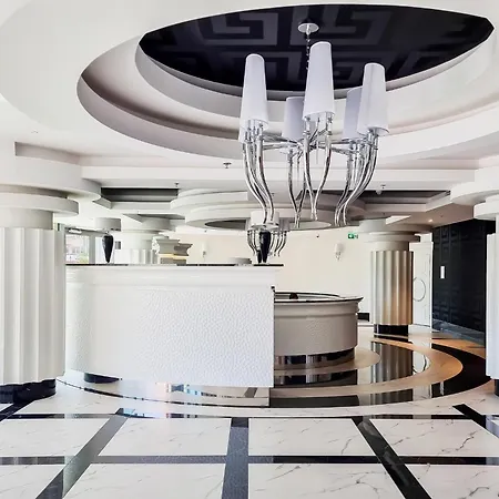 Apartment Ans Hanza Tower No 632 - Swimming Pool, Sauna, Jacuzzi, Viewing Terrace