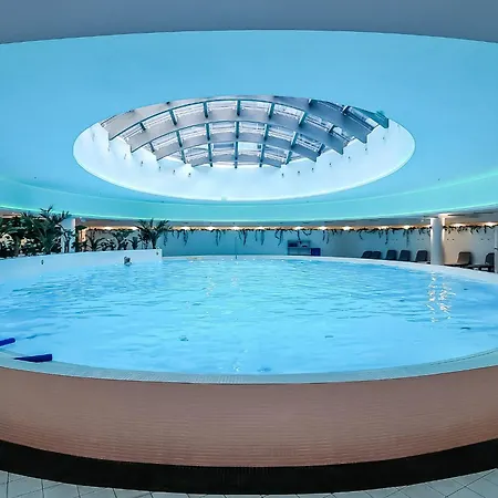 Apartamento Ans Hanza Tower No 632 - Swimming Pool, Sauna, Jacuzzi, Viewing Terrace Estetino