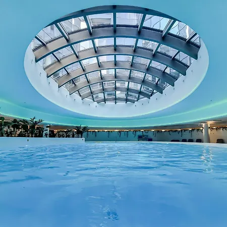 Apartment Ans Hanza Tower No 632 - Swimming Pool, Sauna, Jacuzzi, Viewing Terrace *