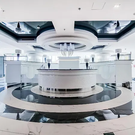 Apartamento Ans Hanza Tower No 632 - Swimming Pool, Sauna, Jacuzzi, Viewing Terrace