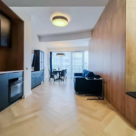 Ans Hanza Tower No 632 - Swimming Pool, Sauna, Jacuzzi, Viewing Terrace Apartamento *