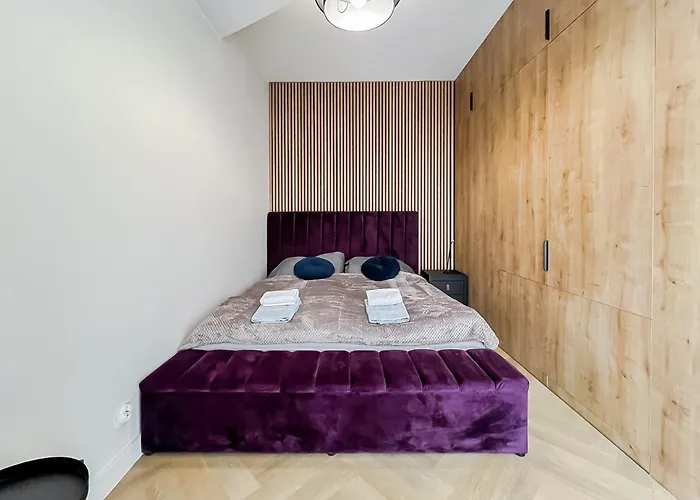 Ans Hanza Tower No 632 - Swimming Pool, Sauna, Jacuzzi, Viewing Terrace *