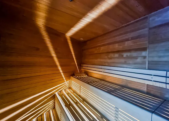 Ans Hanza Tower No 632 - Swimming Pool, Sauna, Jacuzzi, Viewing Terrace Διαμέρισμα