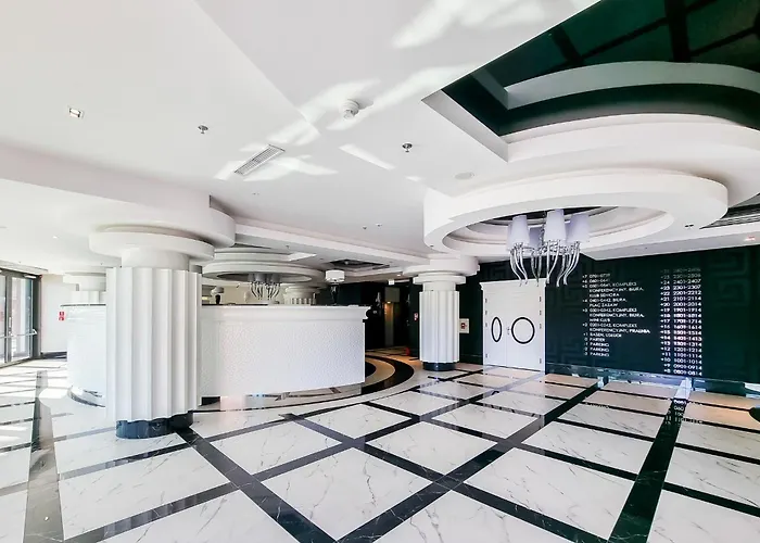 Ans Hanza Tower No 632 - Swimming Pool, Sauna, Jacuzzi, Viewing Terrace * Στσέτσιν