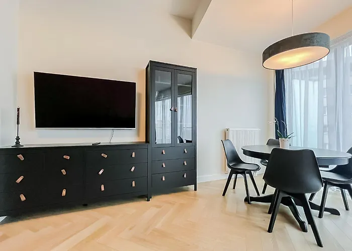 Ans Hanza Tower No 632 - Swimming Pool, Sauna, Jacuzzi, Viewing Terrace